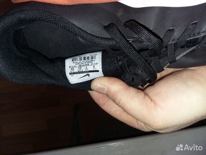 Футбольные бутсы