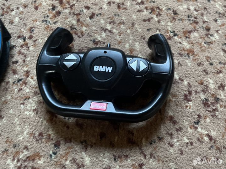 Машинка на пульте управления