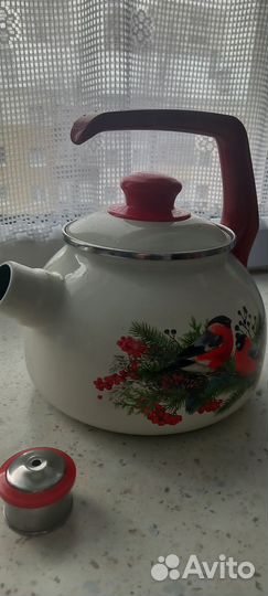 Чайник со свистком эмалированный новый