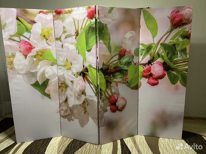 Ширма с деревянным каркасом