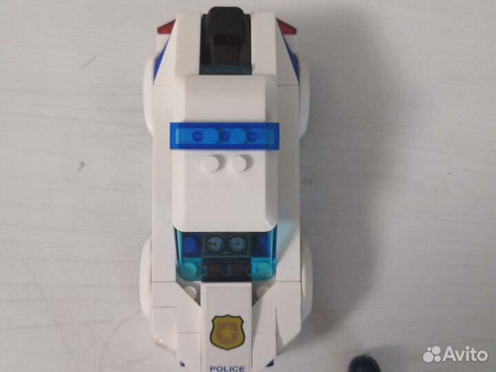 Лего полицейская машинка