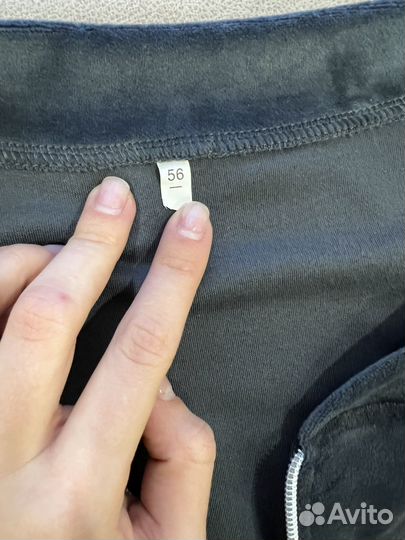 Спортивный женский костюм