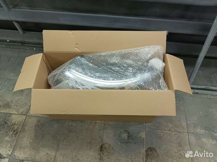 Комплект передних фар на Kia rio 3