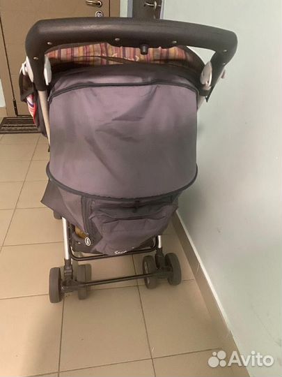 Прогулочная коляска