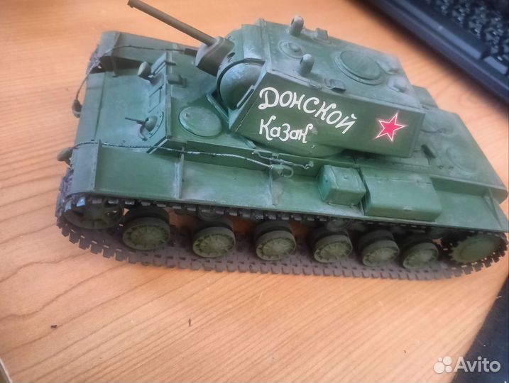 Модель танка кв-1 1/35