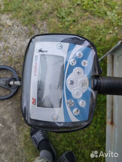 Металлоискатель minelab 10 terra 705 бу