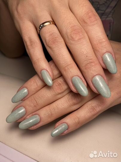 Модель на маникюр