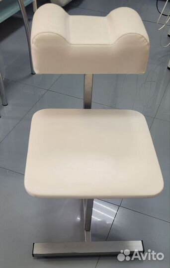 Подставка для ног педикюрная