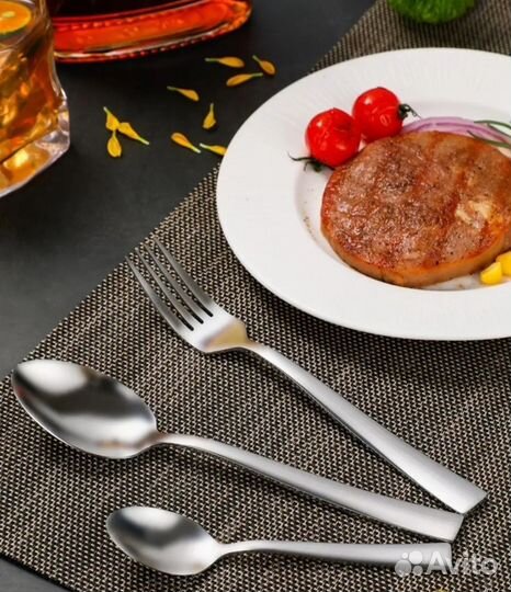 Набор столовых приборов новый