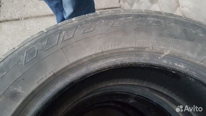 Nitto NT420S 225/65 R17