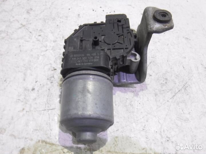 Моторчик стеклоочистителя передний 0390241509