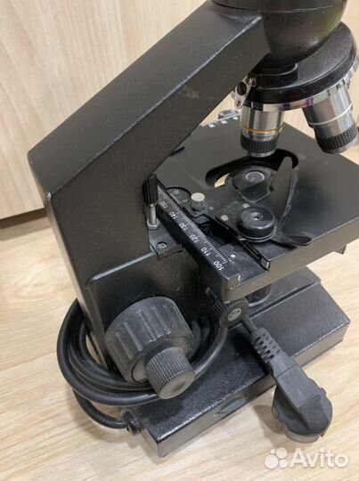 Микроскоп levenhuk