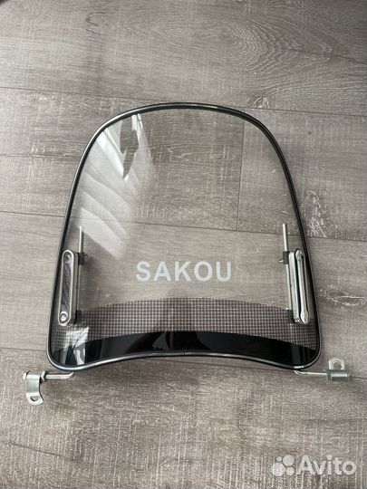 Универсальное ветровое стекло на скутер