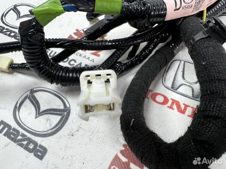 Проводка крышки багажника Mazda 3 BM 2013-2019