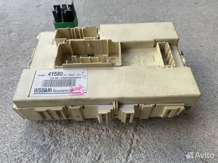 Блок предохранителей Kia Rio 3