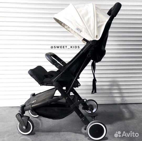 Коляска прогулочная