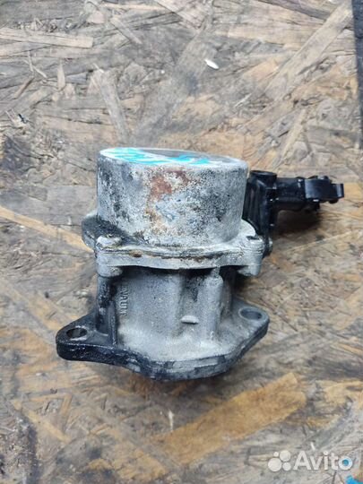 Вакуумный насос Рено Трафик Trafic 04г 1,9DCI