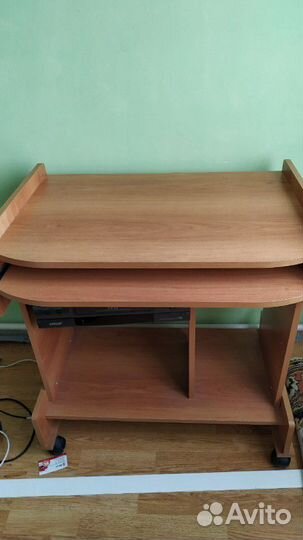 Компьютерный столик
