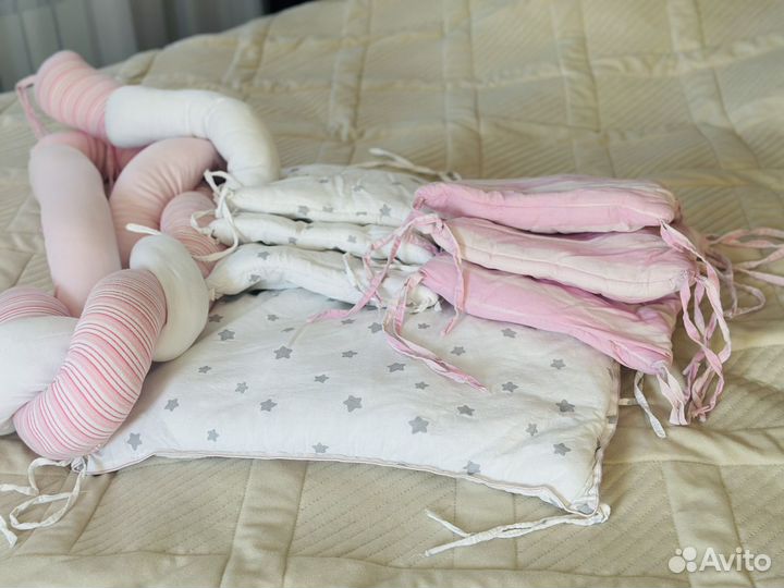 Бортики в кроватку