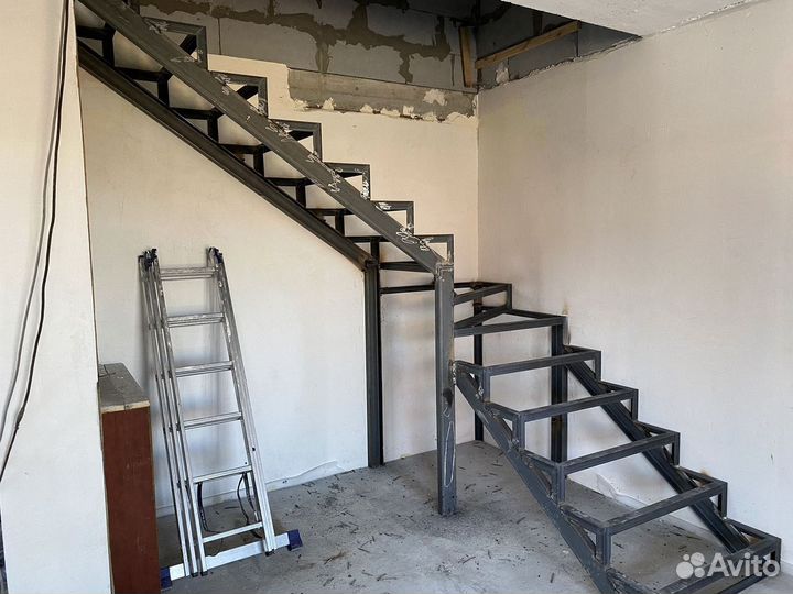 Лестница металлическая бесплатнная доставка