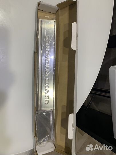 Накладки на пороги jeep grand cherokee