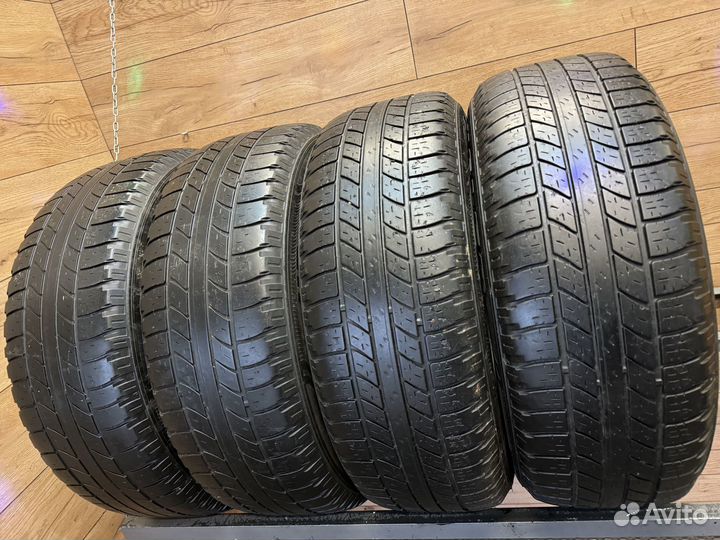 Goodyear Wrangler HP All Weather 235/65 R17