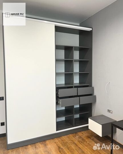 Распашной шкаф на заказ