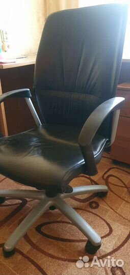 Компьютерное кресло руководителя бу