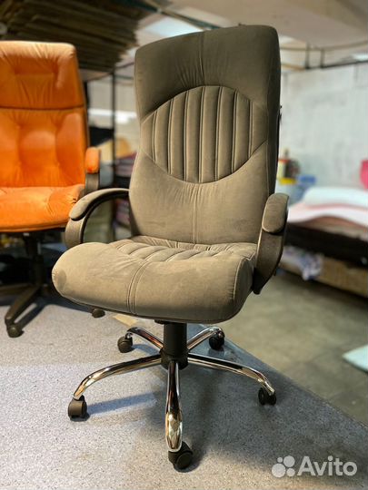 Компьютерное кресло