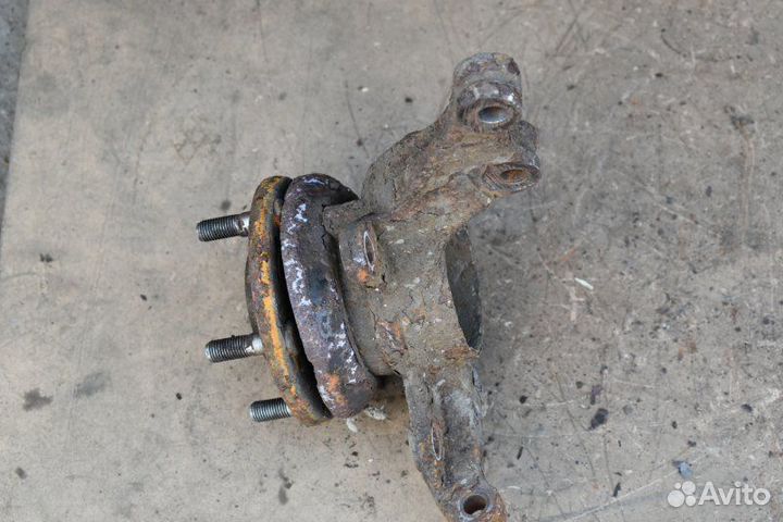 Кулак поворотный передний левый Kia Ceed G4FC 2006