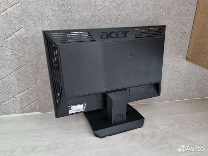 Монитор, клавиатура, мышка