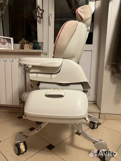 Стульчик-колыбель Cоmbi Roanju (Япония)