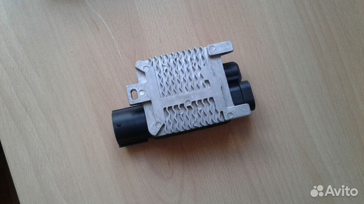 Блок управления вентилятором Форд Фокус 2, Мазда 3