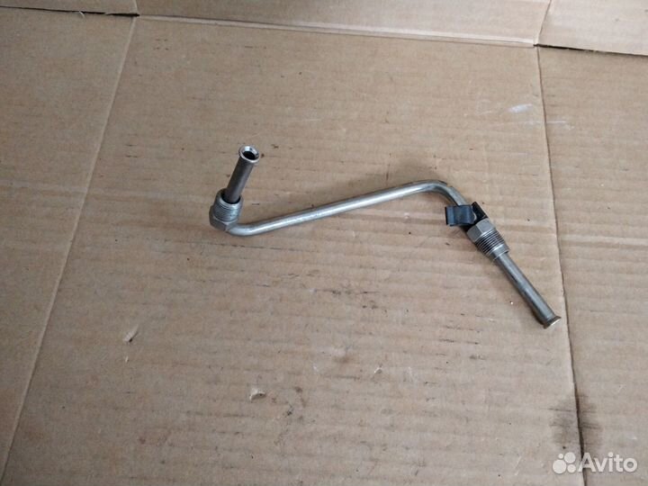 Трубка топливная