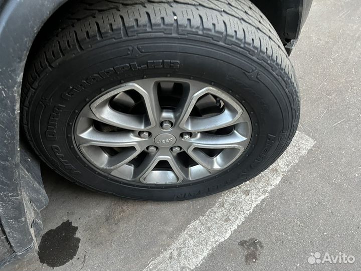 Оригинальные диски с резинам на grand cherokee