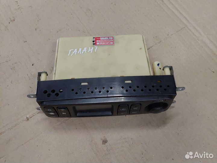 Блок управления климатом Mitsubishi Galant 8