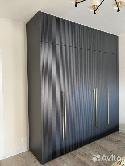 Шкаф в прихожую