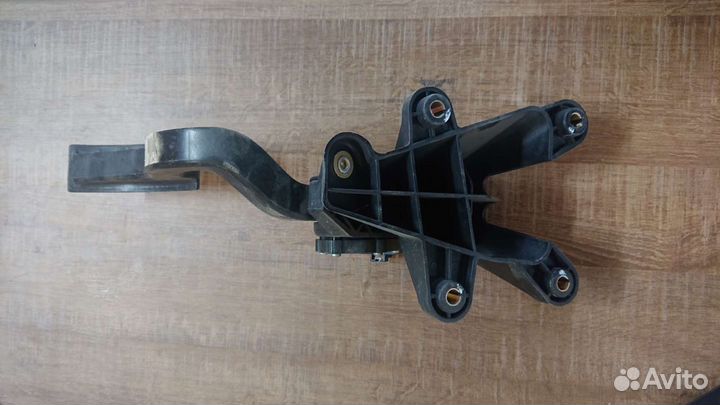 Педаль газа Hyundai Kia 32710-3k000