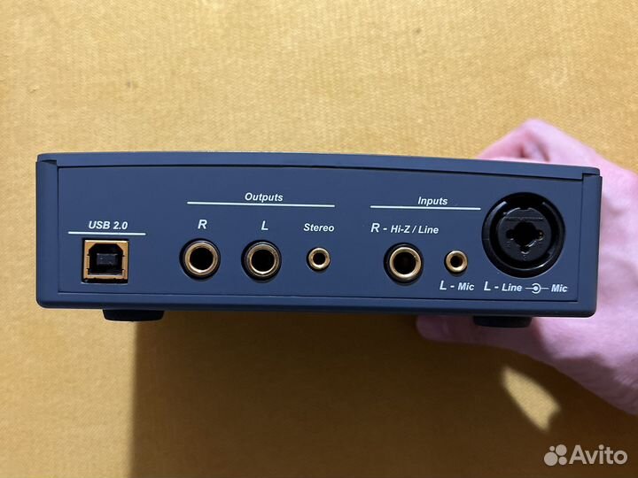 Культовая звуковая карта/преамп emu 0202