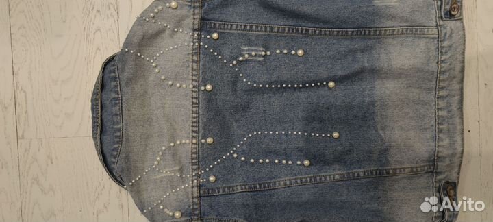 Джинсовая куртка 42