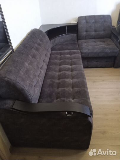 Большой угловой диван раскладной бу