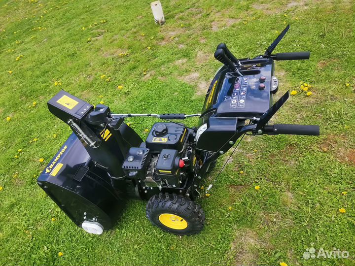 Снегоуборщик Champion ST662E