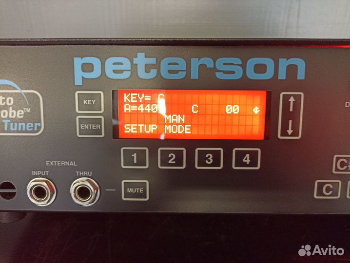 Тюнер (стробоскоп) муз. инструментов Peterson