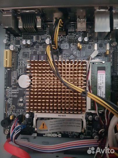 Материнская плата с процессором