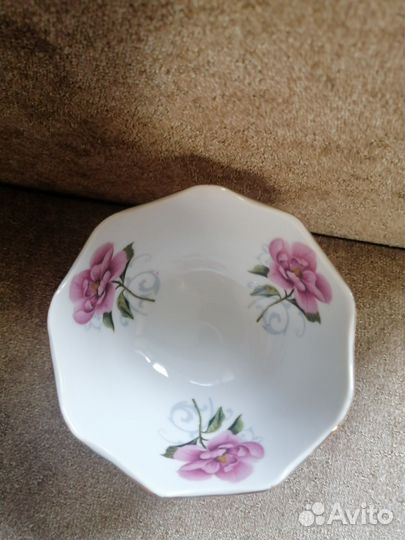 Вазочка для мороженого с ложкой