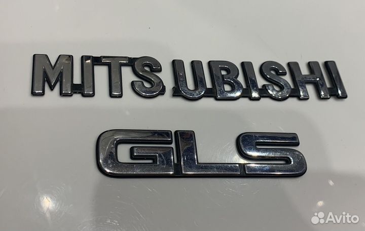 Буквы Mitsubishi GLS