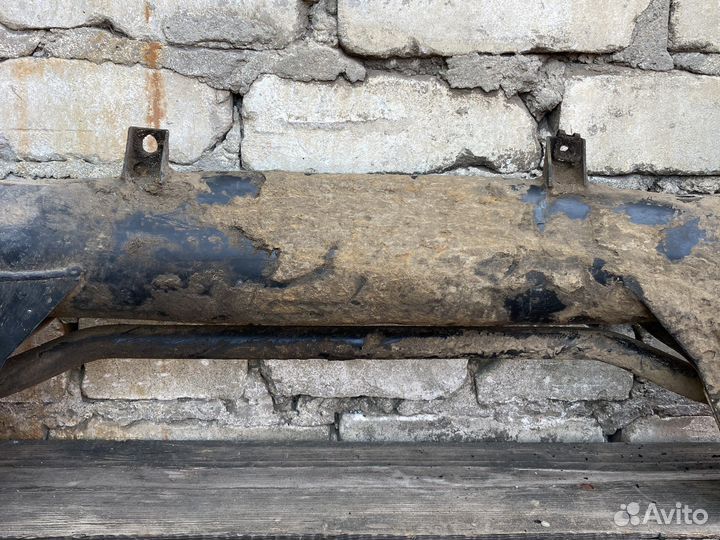 Подрамник ауди 100 с4