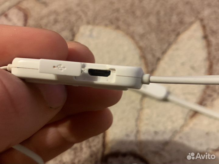 Беспроводные наушники JBL tune110BT white