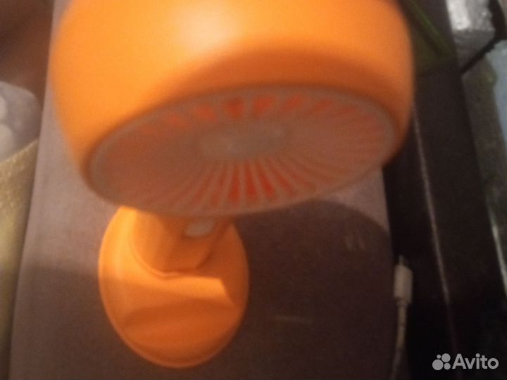 Вентилятор ручной всë есть