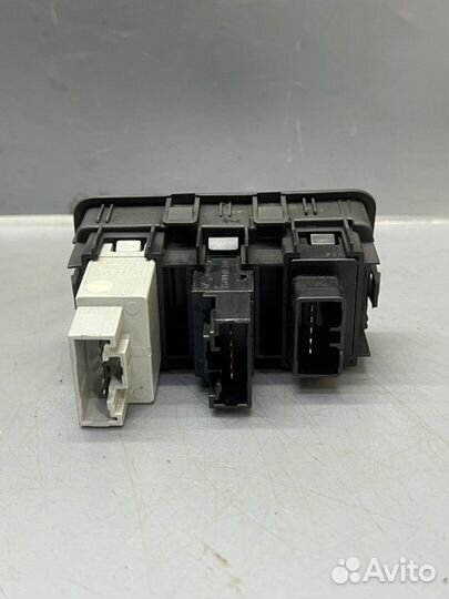 Блок кнопок Hyundai Solaris 1 1.6 2011